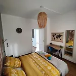 T2 Atypique, Renove בזייה