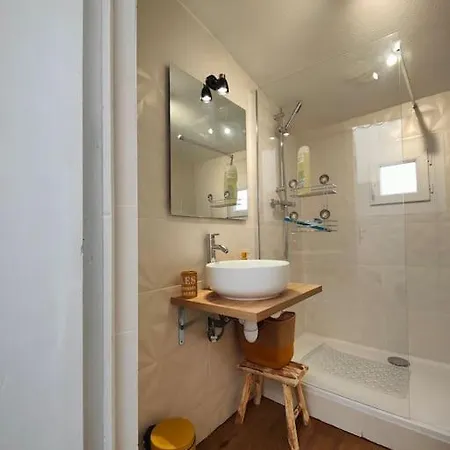 T2 Atypique, Renove Apartment