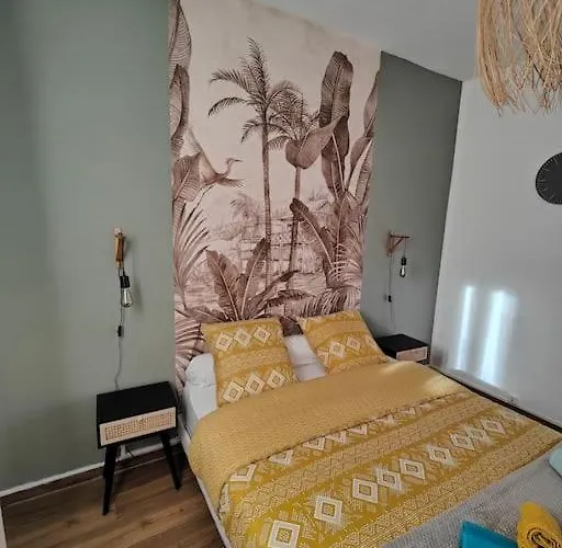 T2 Atypique, Renove Apartamento *